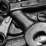 Jak cofnąć się myślami w klimacie minionych dekad i odnaleźć klimatyczne lokale retro